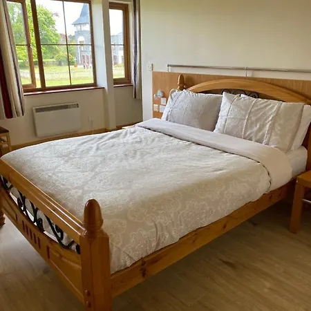 325 The Lodges Ballykisteen Tipperary *