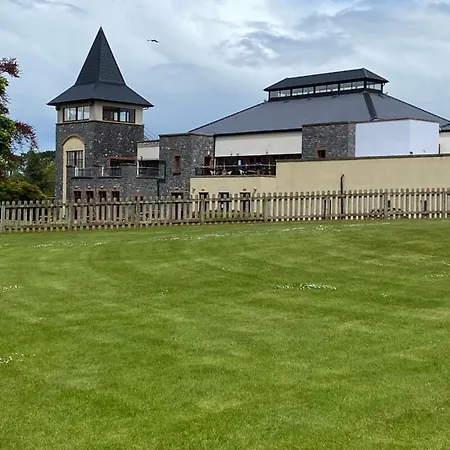 325 The Lodges Ballykisteen Tipperary Ferienhaus *