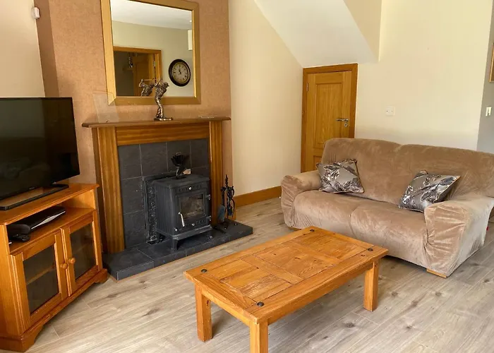 Your Very Own 19th Hole!! 別荘 *