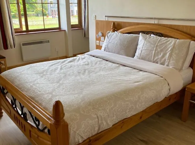 Your Very Own 19th Hole!! *